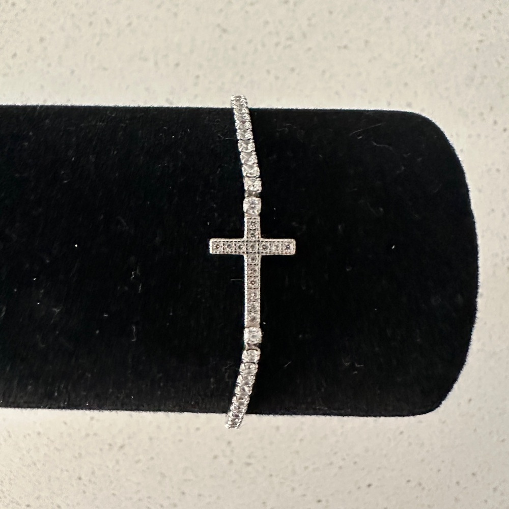 Elegant Silver Cross tennis Bracelet